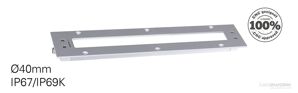 LED2WORK machine light TUBELED_40 II is integrated with a high protection class of IP67/IP69K.