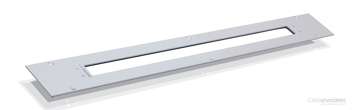 LED2WORK machine light TUBELED_40 II is integrated with a high protection class of IP67/IP69K.