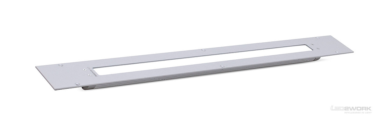 LED2WORK machine light TUBELED_40 II is integrated with a high protection class of IP67/IP69K.